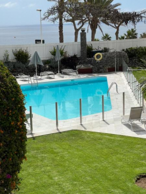 Bonito apartamento de lujo en primera linea de playa con vistas al mar